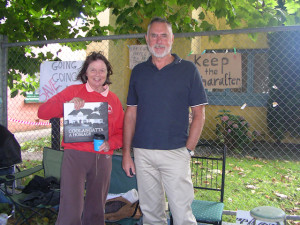 Lynne Scott & Peter Macky outside no. 10 - 20 January